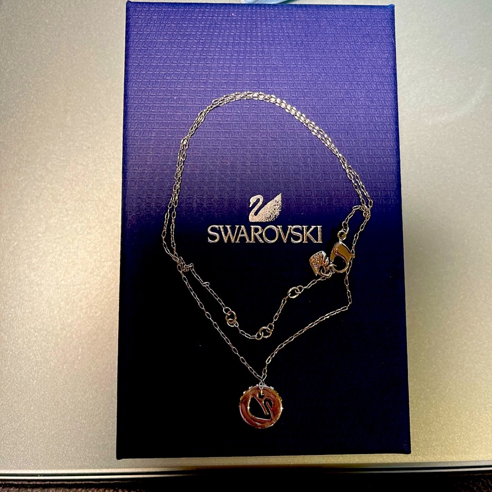 Swarovski swan necklace with crystals